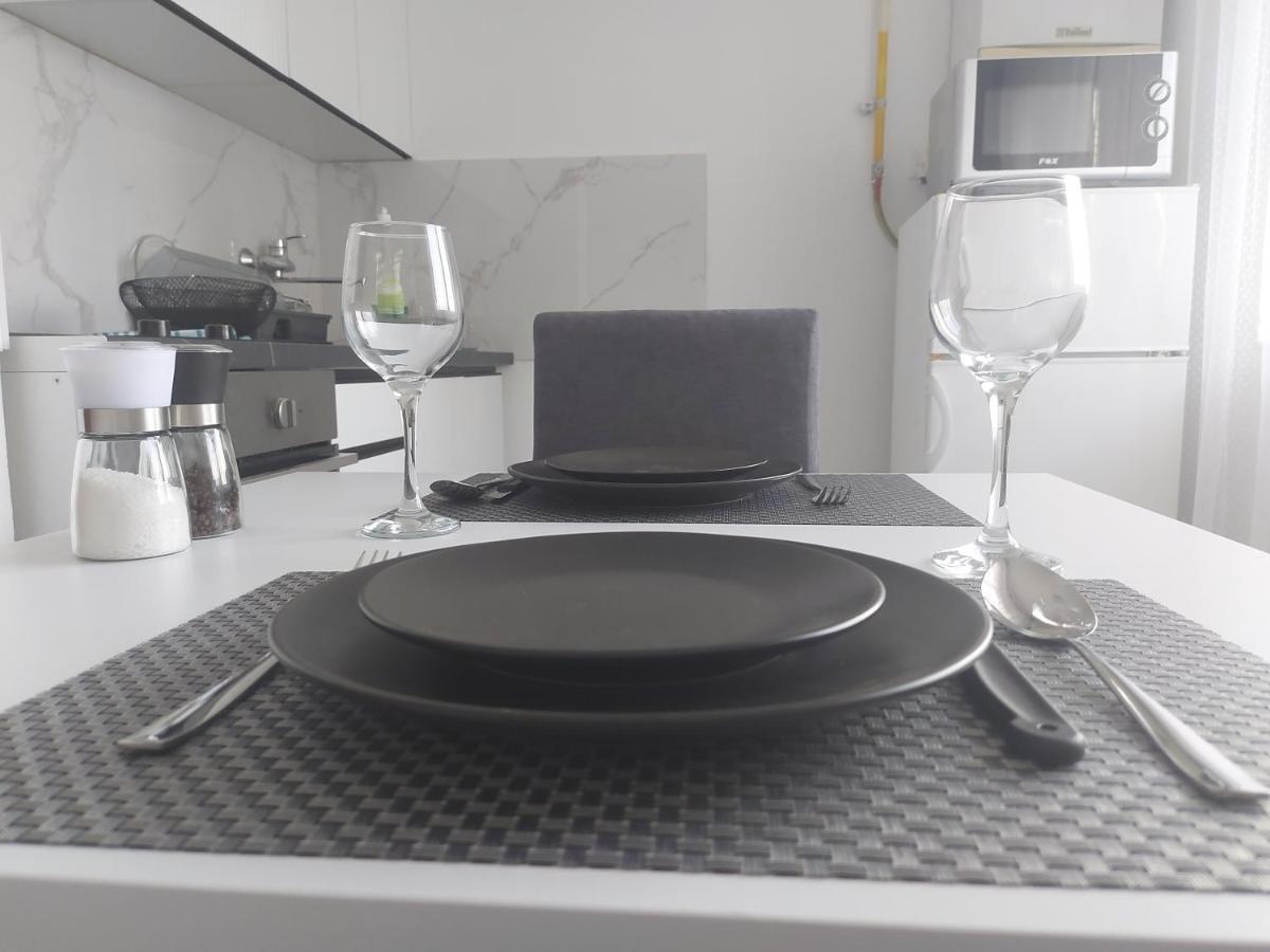 Nikola Ns2 Apartment Novi Sad Luaran gambar