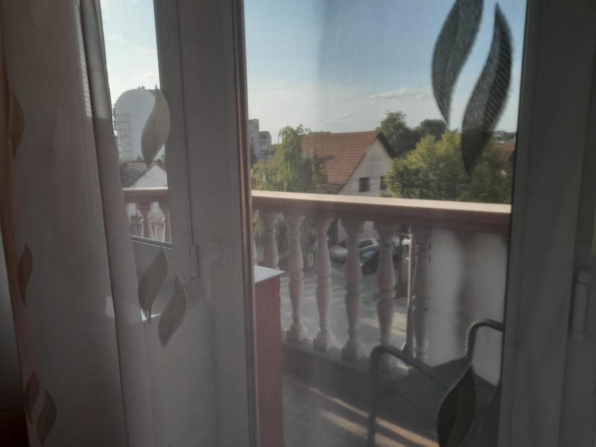Nikola Ns2 Apartment Novi Sad Luaran gambar